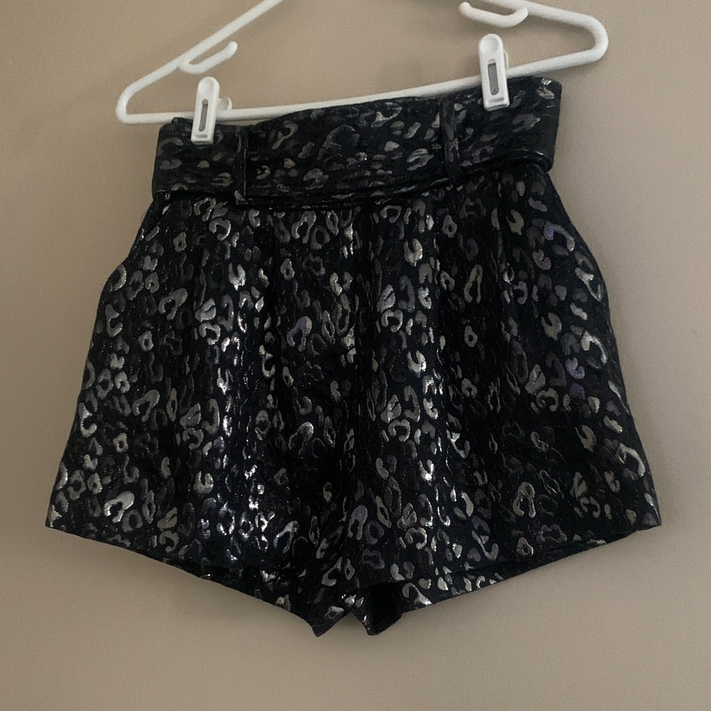 Armani exchange new Black Metallic Leopard Print Women’s Shorts p0